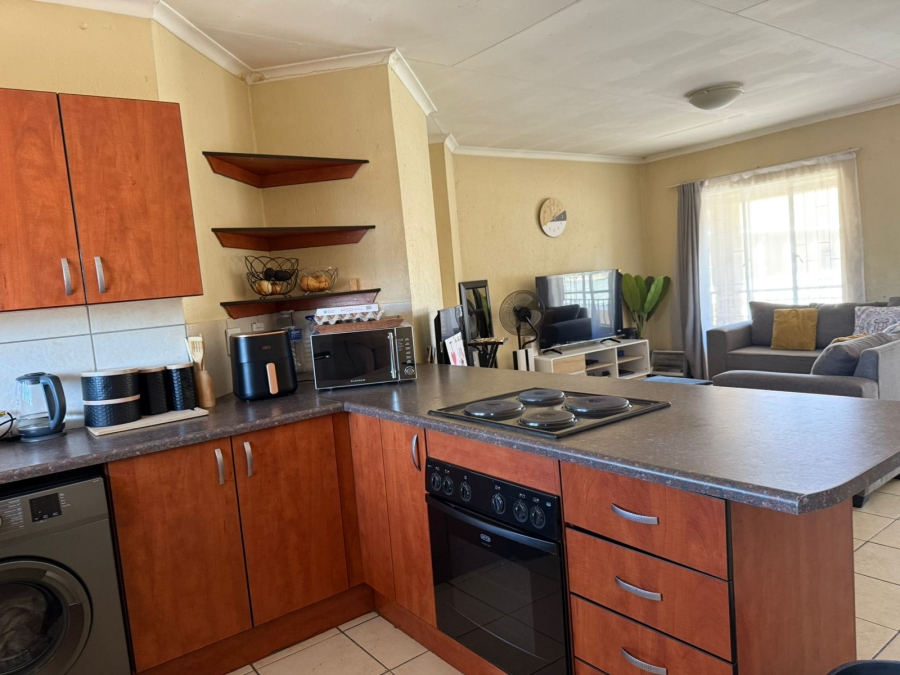 2 Bedroom Property for Sale in Rustenburg Central North West